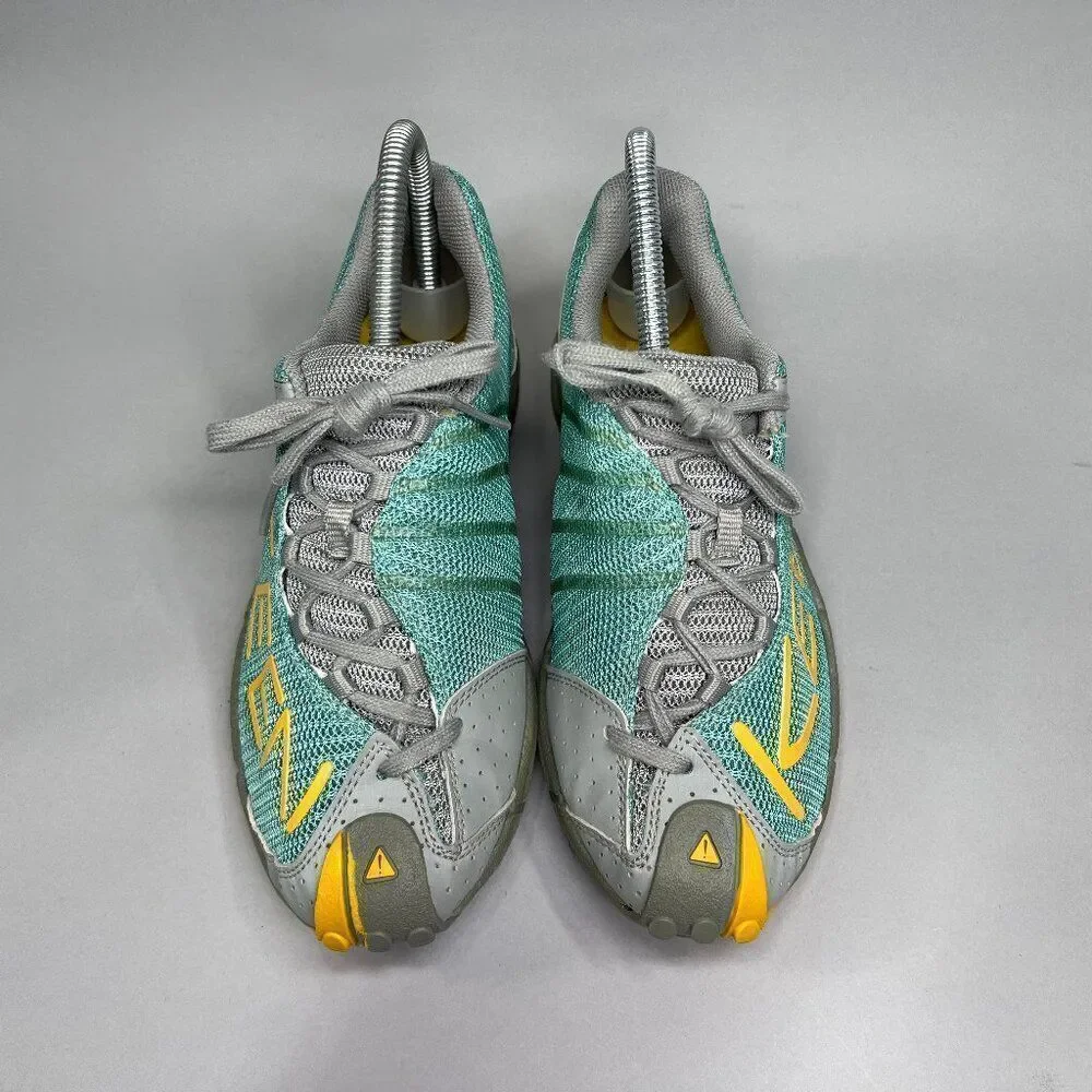 Keen Women's Size 7 Gray & Turquoise Trail Hiking Shoes‎